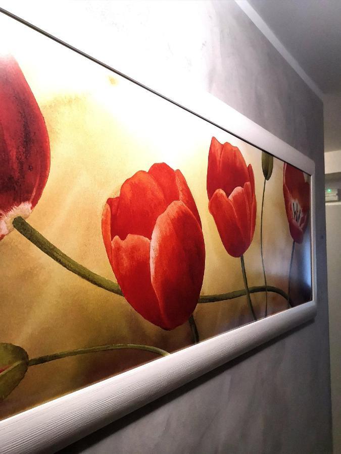 Hotel Alcazar Римини Екстериор снимка